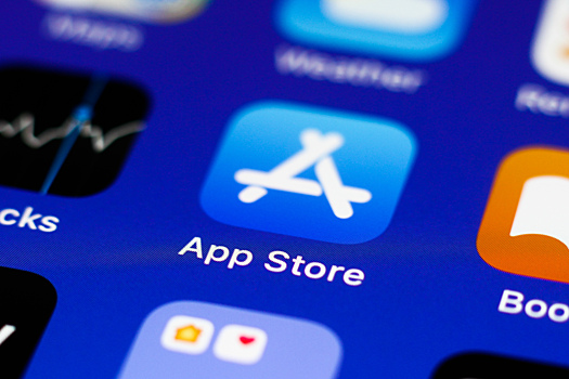 Apple заставят разрешить установку сторонних магазинов на айфоны