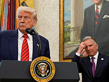 Экс-главу ФБР допросили из-за подозрений в призывах убить Трампа