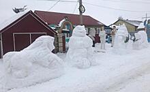 В Курской области пенсионер ежегодно украшает посёлок Кшенский снежными скульптурами