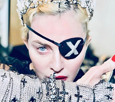 Острый лиф, веревки и цепи: Мадонна показала наряд от Готье, в котором выступит на «Евровидении»