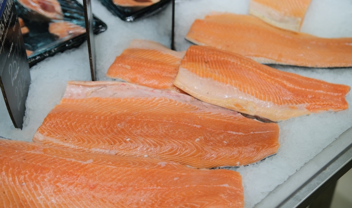 Волгоградка потеряла 10 тысяч рублей на покупке морепродуктов от мошенников