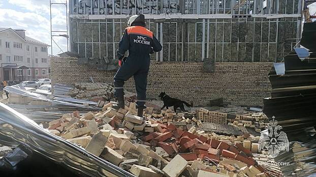 В российском регионе обрушилась стена строящегося трехэтажного дома