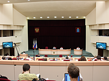 Два депутата сорвали заседание Саратовской городской думы
