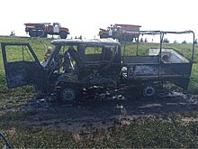 Автомобиль «УАЗ» загорелся после аварии на трассе в Удмуртии