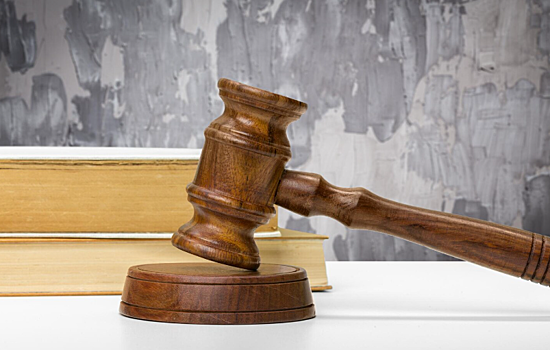 Бюджетные миллиона ушли на строительство фейковых коттеджей для туристов