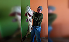 «Это монстр из фильма ужасов!»: в Самарской области рыбак поймал щуку весом 10 кг
