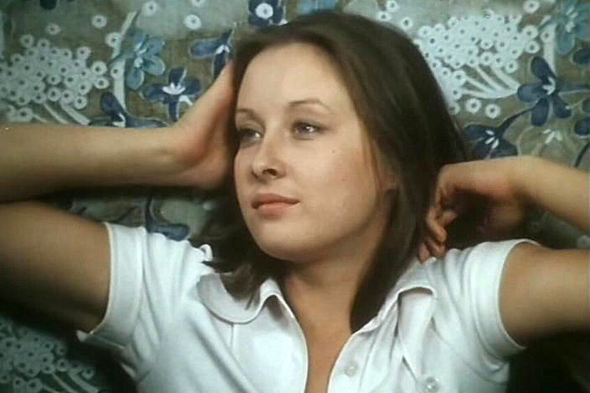 Актриса Лариса Удовиченко в роли Леры в фильме «Перед экзаменом», 1977 год