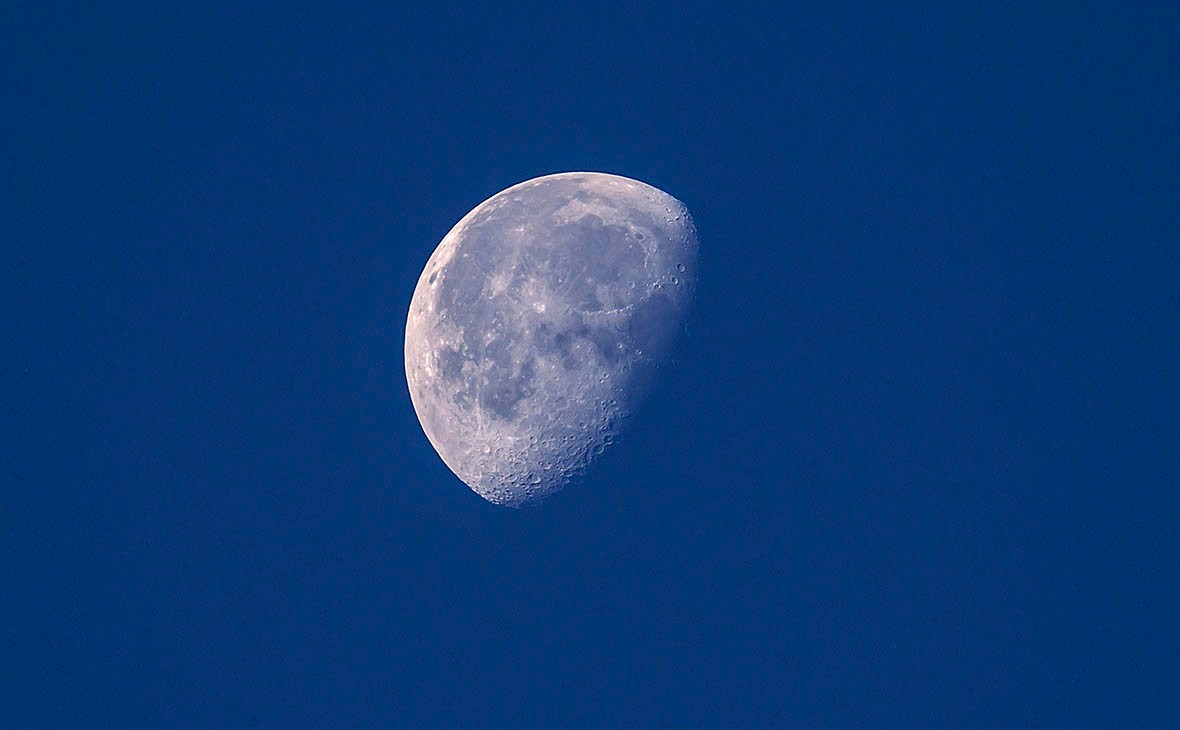 Названы сроки запуска российского аппарата «Луна-26»
