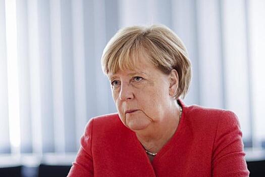 Политолог о словах Меркель про Минские соглашения: «Открыли глаза европейским политикам»