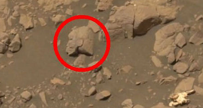 Журналист нашел на Марсе "голову воительницы"