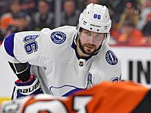 Кучеров уступил лидерство в гонке бомбардиров НХЛ