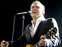 Брайан Адамс отменил концерт в Миссисипи в знак солидарности с геями