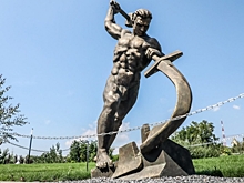 Скульптуру «Перекуем мечи на орала» установят на проспекте Жукова в Волгограде