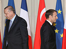 Макрон заявил о планах Эрдогана развалить ЕС