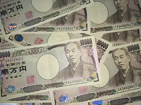 Курс иены к доллару обновил 32-летний минимум