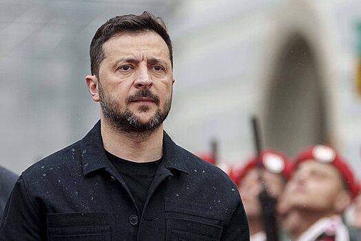 Зеленского обвинили в «прямом подыгрывании» Путину