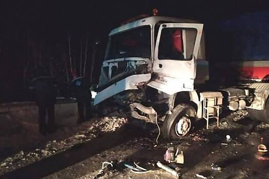 В аварии в Пуровском районе погиб водитель Mercedes