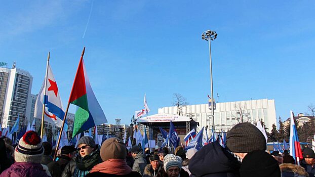 Пельмени «Наш допинг» и пляски КПРФ: субботние митинги в Тюмени