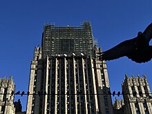 Работы на шпиле здания МИД в Москве планируют завершить до лета