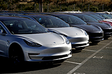 Tesla заподозрили в массовом отзыве автомобилей