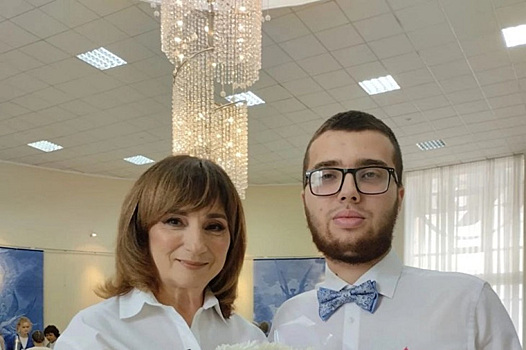 Курганские педагоги получили премии от 500 тысяч до миллиона рублей