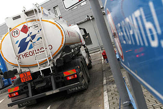 Торговать бензином на российских АЗС снова стало выгодно