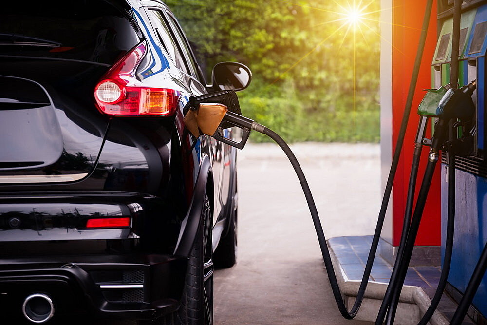 Пять способов распознать некачественный бензин
