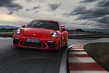 Porsche показал машину для гоночных трасс за 10 миллионов рублей