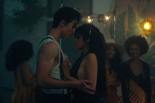 Шон Мендес и Камила Кабелло снова поцеловались на публике