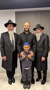 5-летний сын Джигана и Оксаны Самойловой впервые вышел на сцену: милое видео