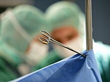 Хирурга обвиняют в изнасиловании сотен детей во Франции