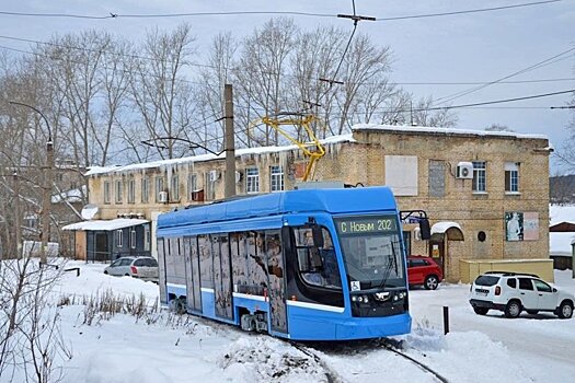 В Челябинске обкатают новый укороченный трамвай