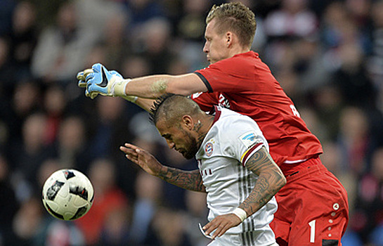 "Байер" и "Бавария" сыграли вничью в матче чемпионата Германии по футболу