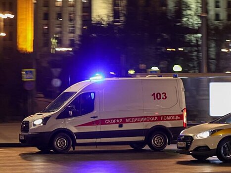Автомобиль сбил насмерть женщину на севере Москвы