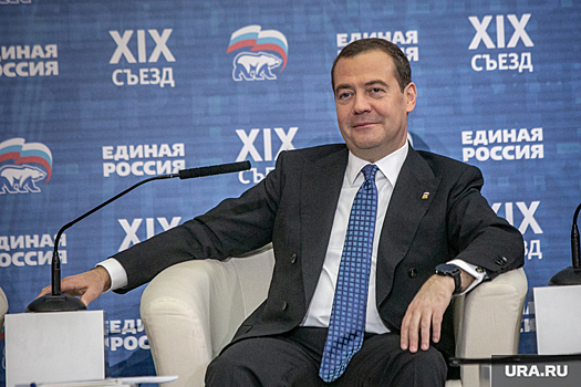 Медведев: найденный в Белом доме кокаин приготовили для «киевского мальчишки»