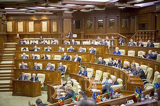 Парламент Молдовы остался без депутата