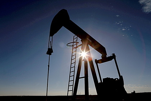 Цена нефти Brent впервые с 4 октября упала ниже 79 долларов за баррель