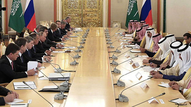 Нефтяное взаимодействие: Россия и Саудовская Аравия готовы реагировать на "сюрпризы" США
