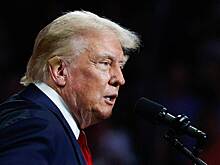 Директор ФБР усомнился в ранении Трампа в ухо