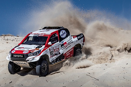 Буря в пустыне: замечтательный Toyota Hilux – триумфатор минувшего «Дакара»
