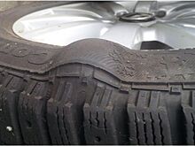 Возникновение грыжи на шине: можно ли продолжать движение?