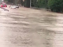 Дорога «поплыла»: из-за дождей прервано движение по трассе Джубга - Сочи