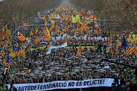 В Барселоне прошел массовый митинг за независимость Каталонии
