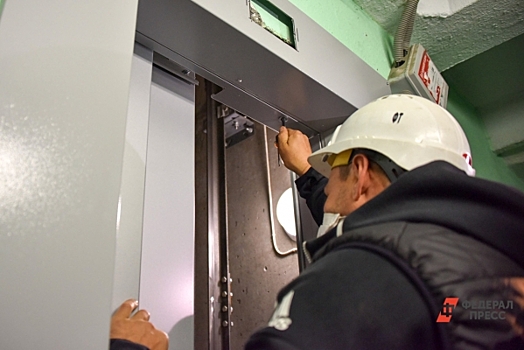 В многоквартирном доме в Сургуте сорвался лифт с мужчиной