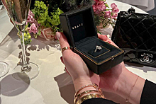 Дочери Александра Малинина подарили помолвочное кольцо за сотни тысяч рублей