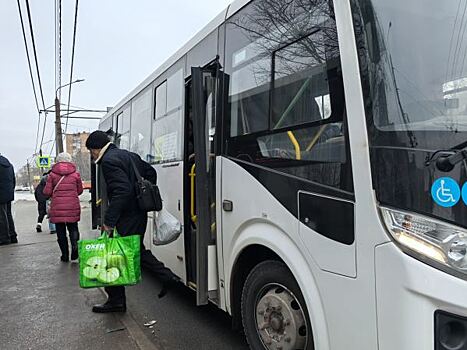 В Екатеринбурге проезд в общественном транспорте подорожал из-за роста цен на бензин и увеличения зарплат водителей