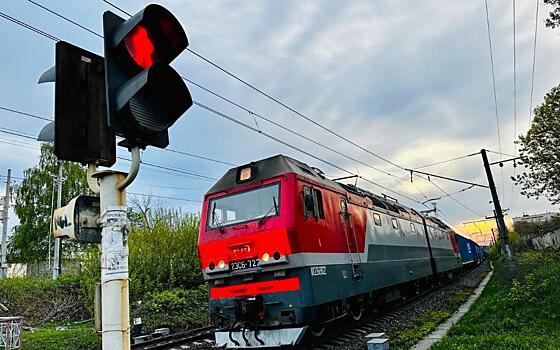 Минтранс выступил за круглогодичную скидку для школьников в транспорте