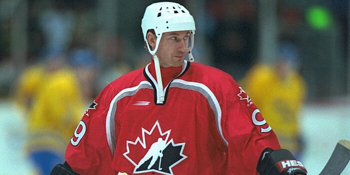 Эберле – лучший игрок сборной Канады в истории МЧМ по версии The Score, Гретцки – 3-й, Прайс – 6-й