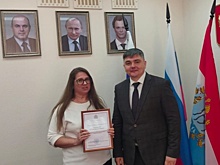 Глава налоговой службы Самарской области наградил лучших сотрудников УФНС