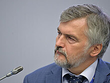 ВЭБ спрогнозировал ослабление доллара до 60 рублей